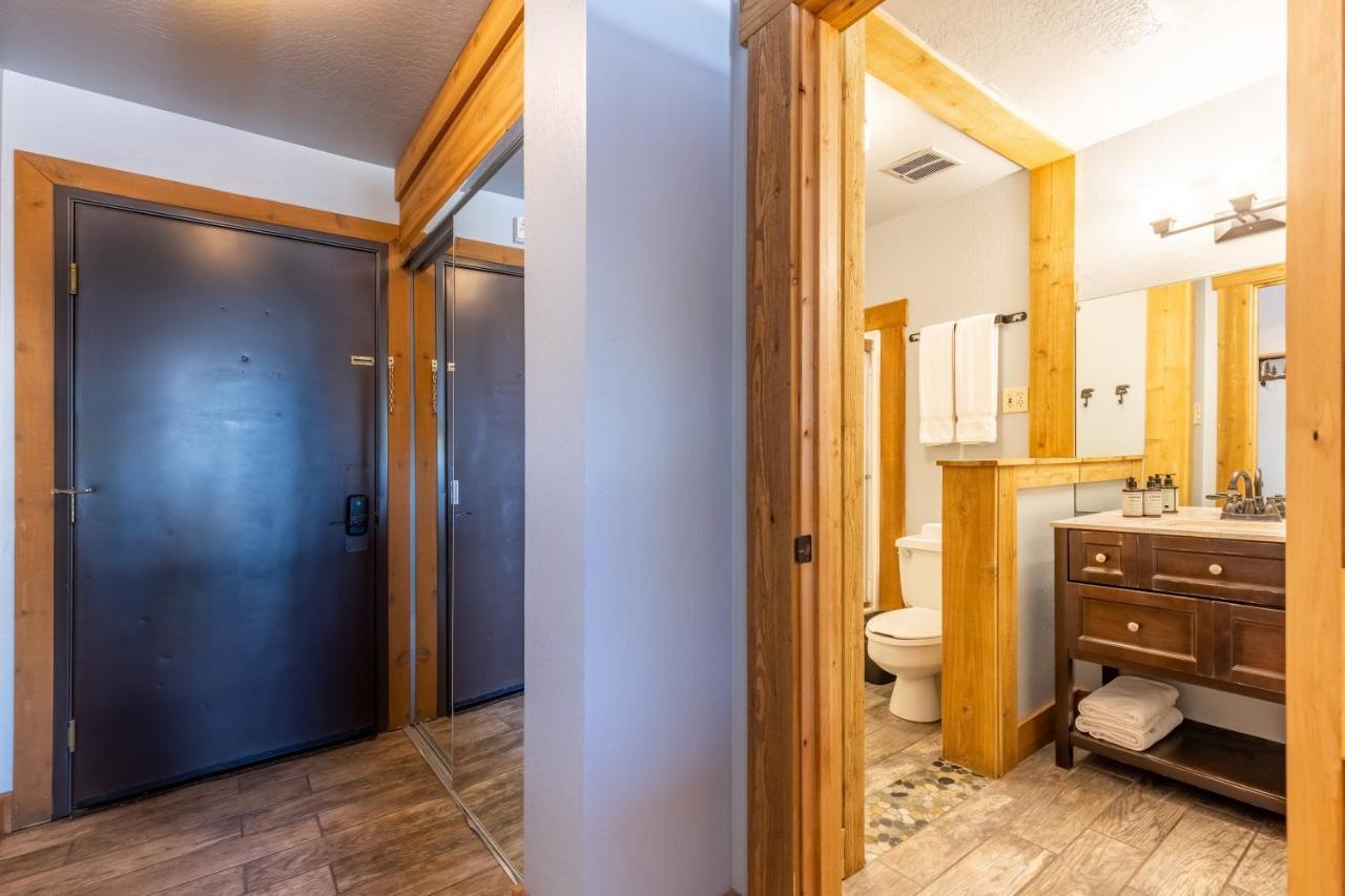 Hotel Style Room In The Timber Creek Lodge Condo 트럭키 외부 사진